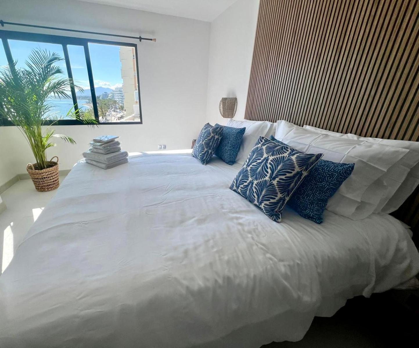 Marbella Beachfront Apartment Kültér fotó