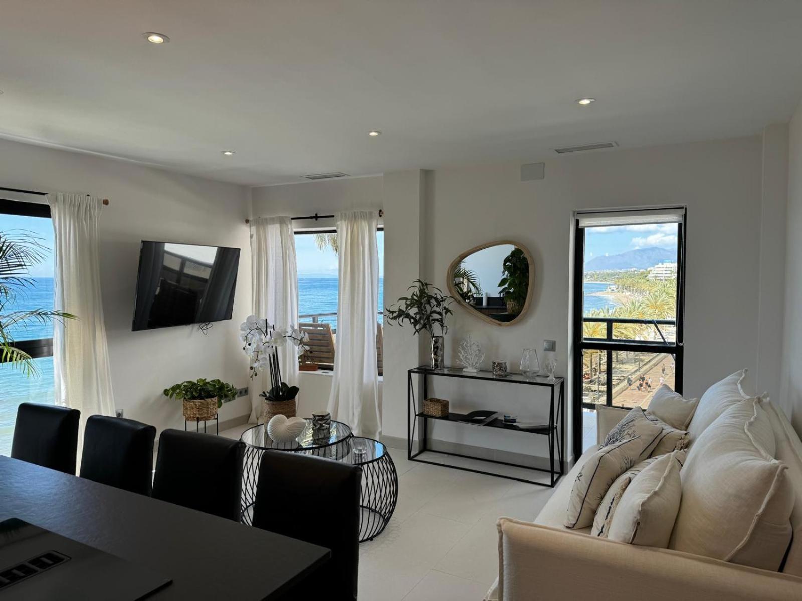 Marbella Beachfront Apartment Kültér fotó